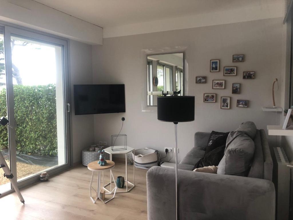 Appartement Vue Sur Mer ディナール エクステリア 写真
